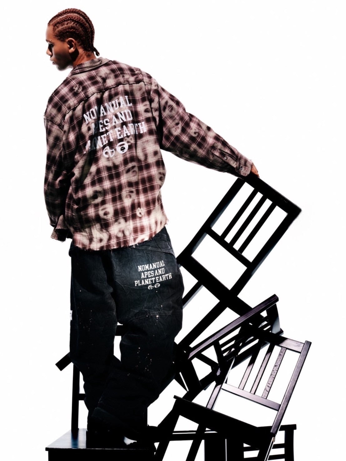 【AAPE X NOMANUAL】AAPE X NOMANUAL PAINTED DOUBLE KNEE DENIM PANTS