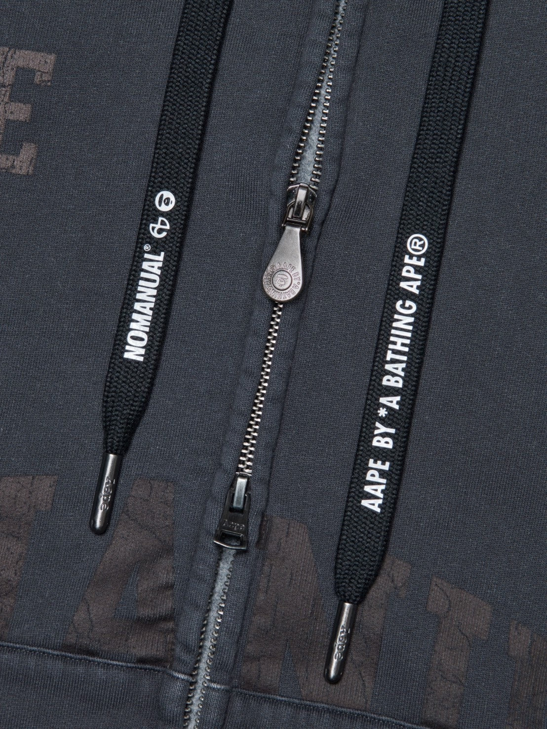 【AAPE X NOMANUAL】AAPE X NOMANUAL HOODIE ZIP-UP 1