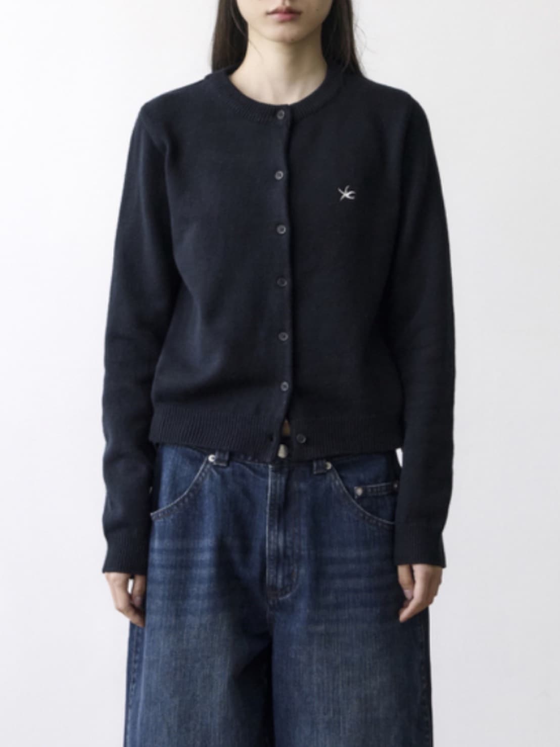 【THECOLDESTMOMENT】TCM mini logo knit cardigan