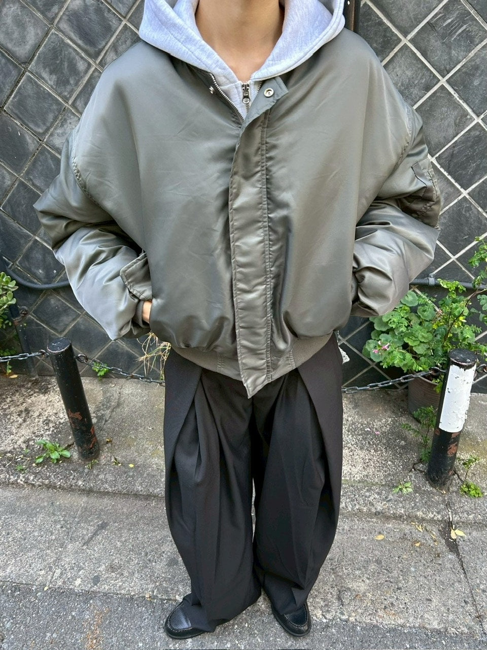 東京店WEB限定受注制【Chikashitsu +】cropped ma-1 jacket / 【チカシツプラス】クロップドエムエーワンジャケット (2color)