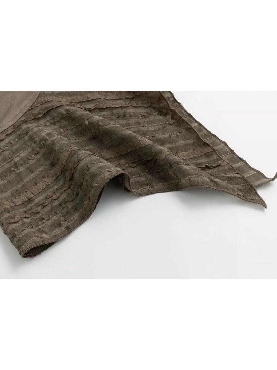 【Cest Nous】Ruffle hem top / 【セヌー】チョーカー付きアシンメトリーフリルトップス