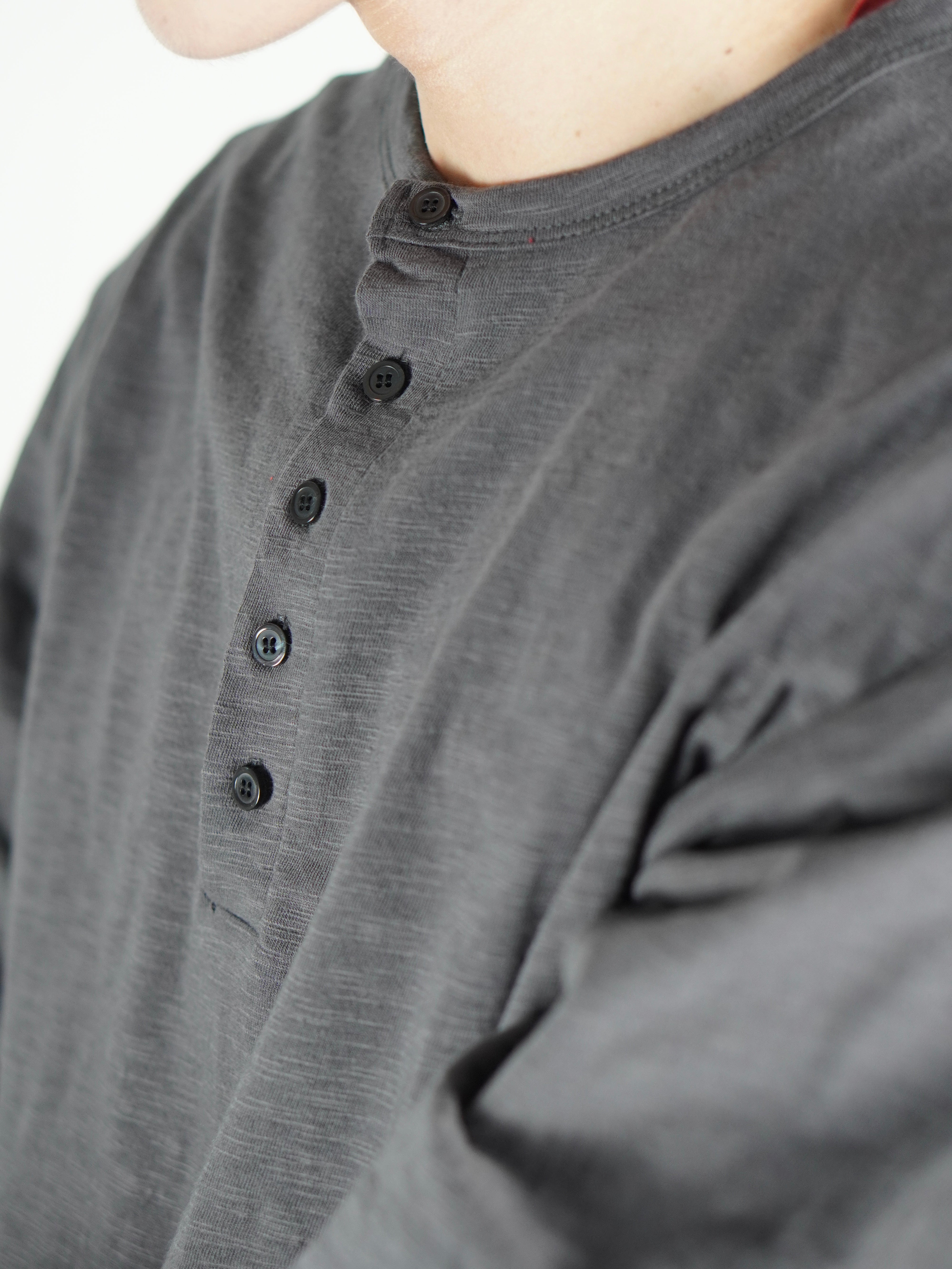 受注制【Chikashitsu +】sheer cotton henley neck long sleeve (4color)