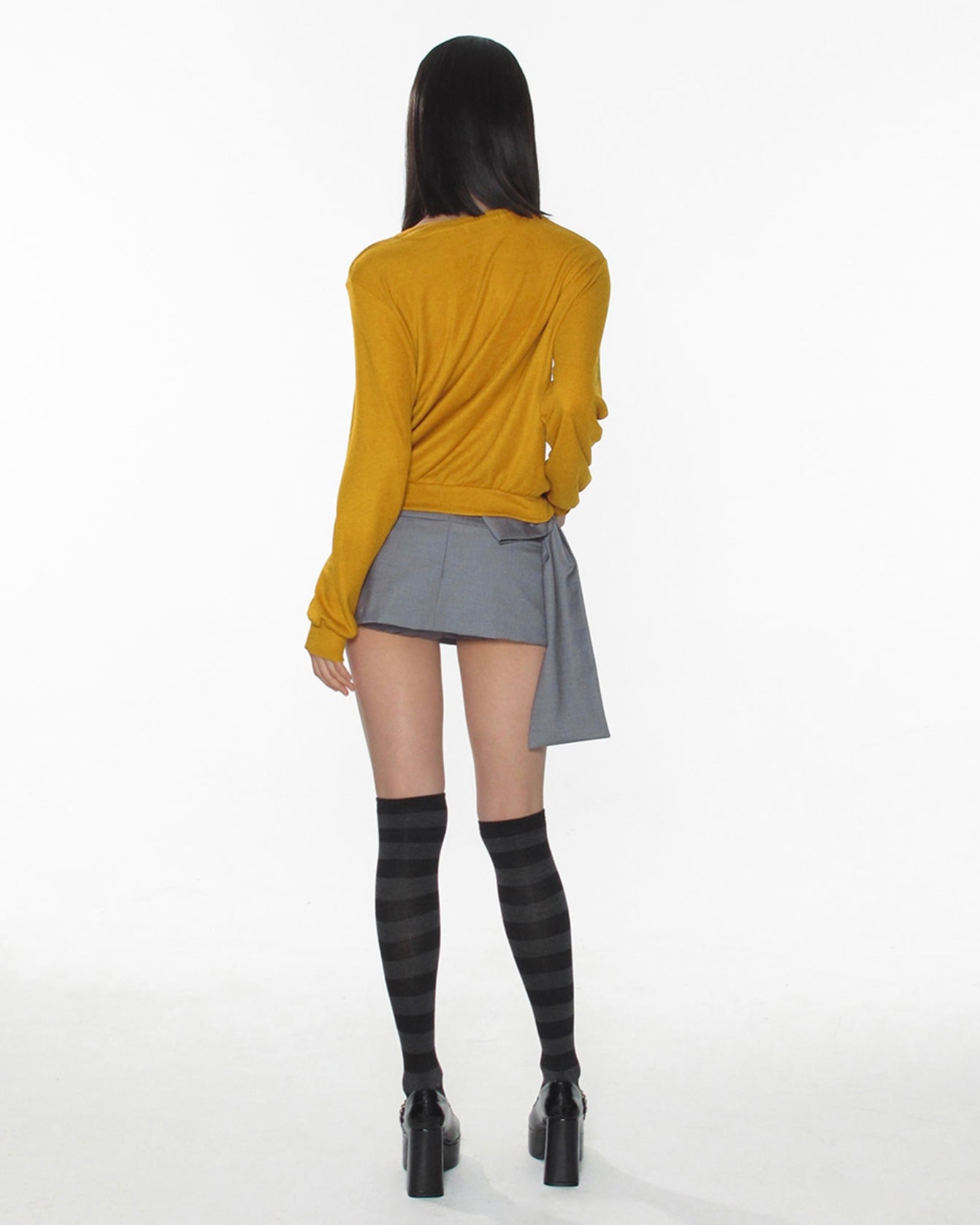 【CRANK】SOFT V-NECK KNIT