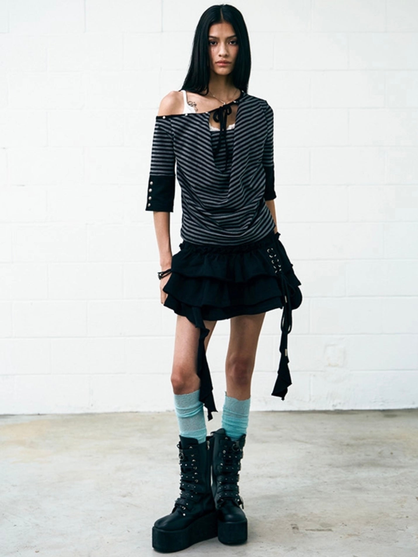 【NOT KNOWING】One Shoulder Cowl Neck Top