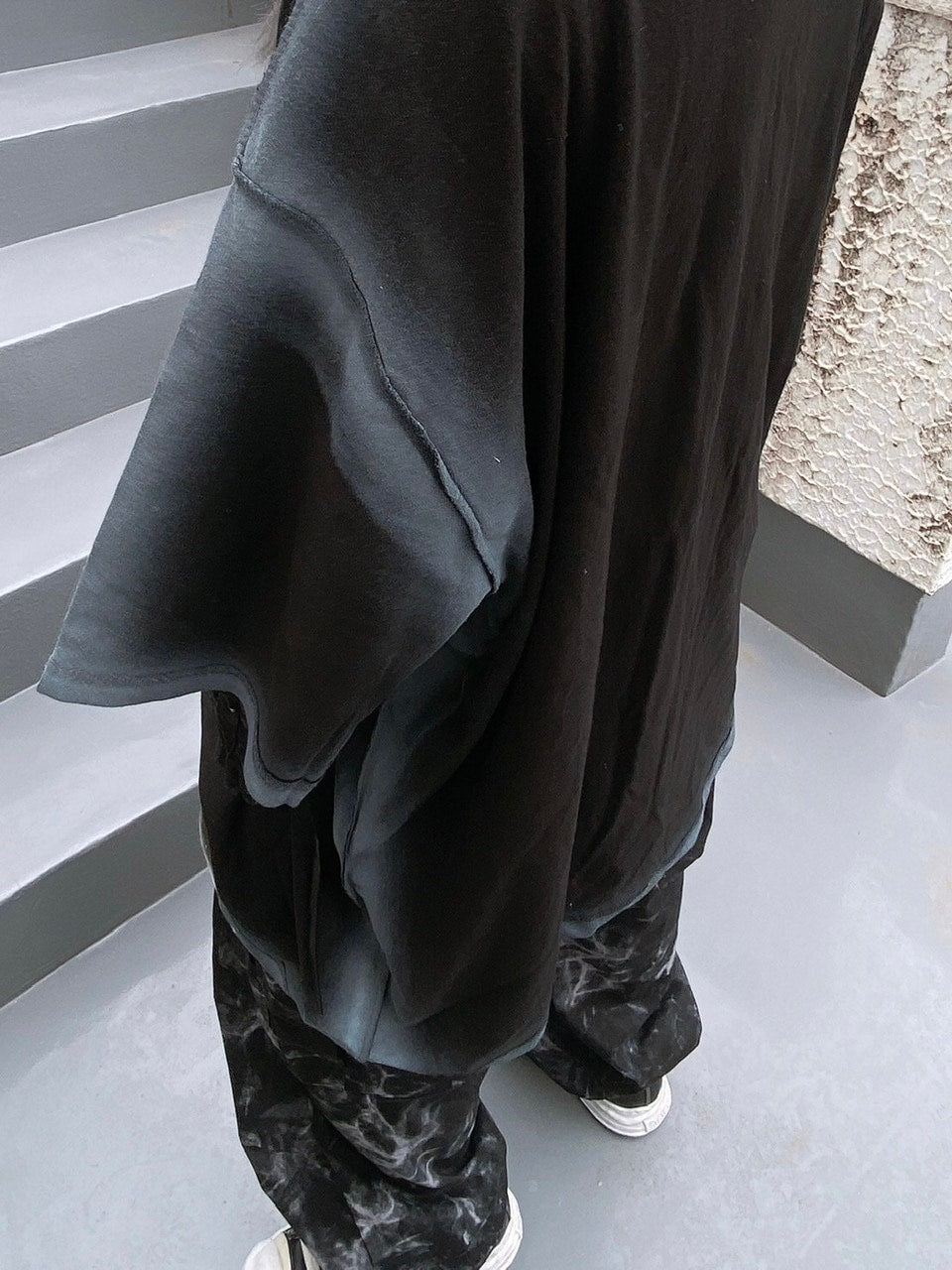 受注制【Never mind the XU】spray tee (2color)