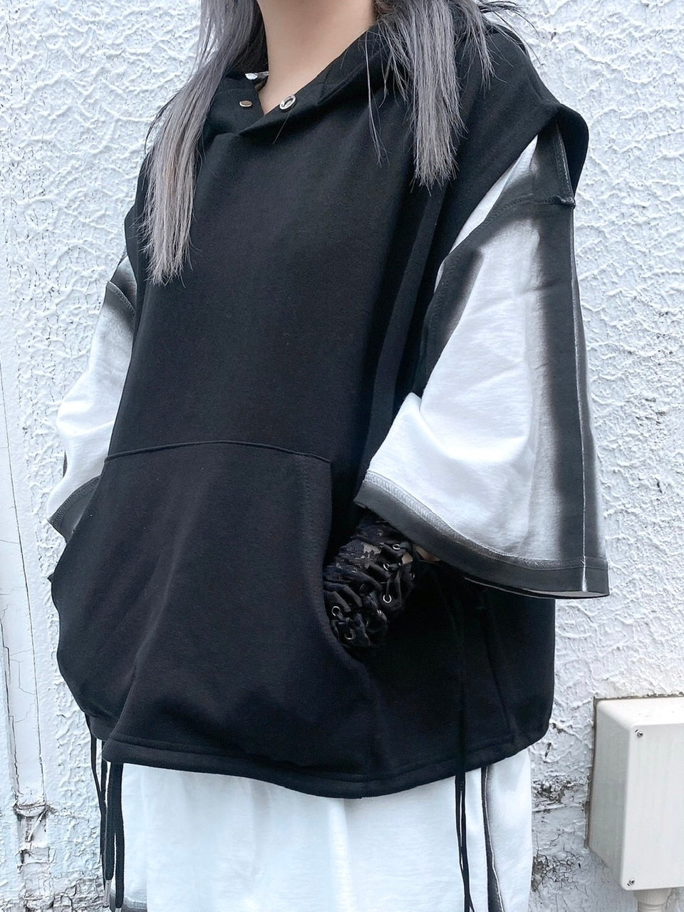 受注制【Never mind the XU】sleeveless hoodie (2color)