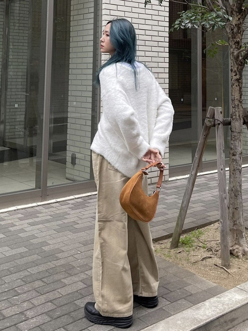 受注制【Chikashitsu +】suede moon hand bag (2color)
