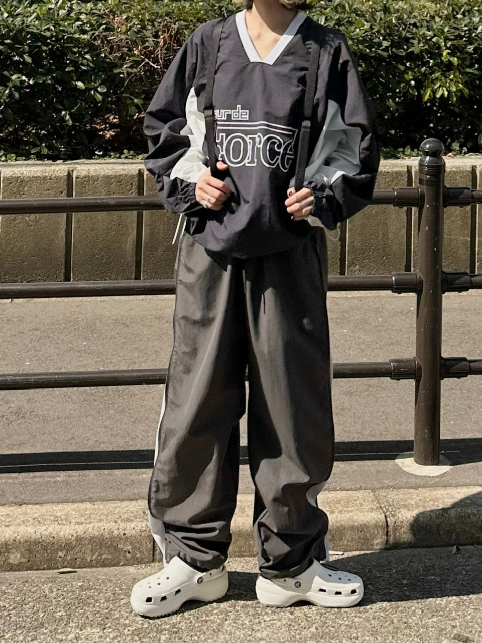 受注制【Chikashitsu +】side zip wide nylon pants (3color)