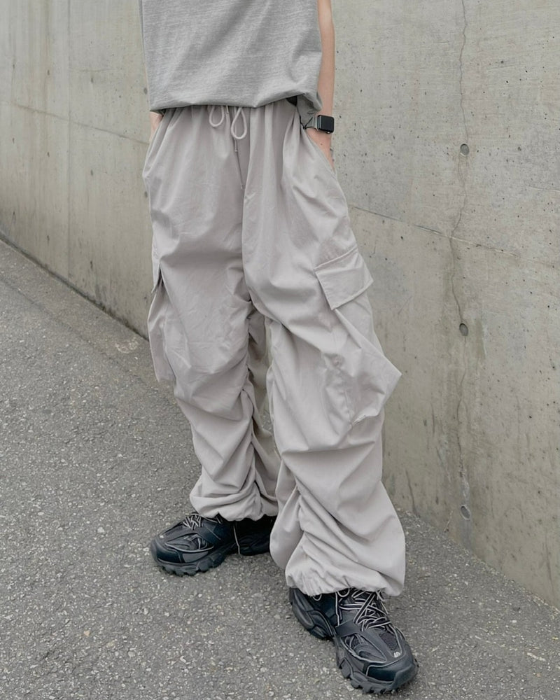 受注制【Chikashitsu +】oversized gather cargo pants (3color)
