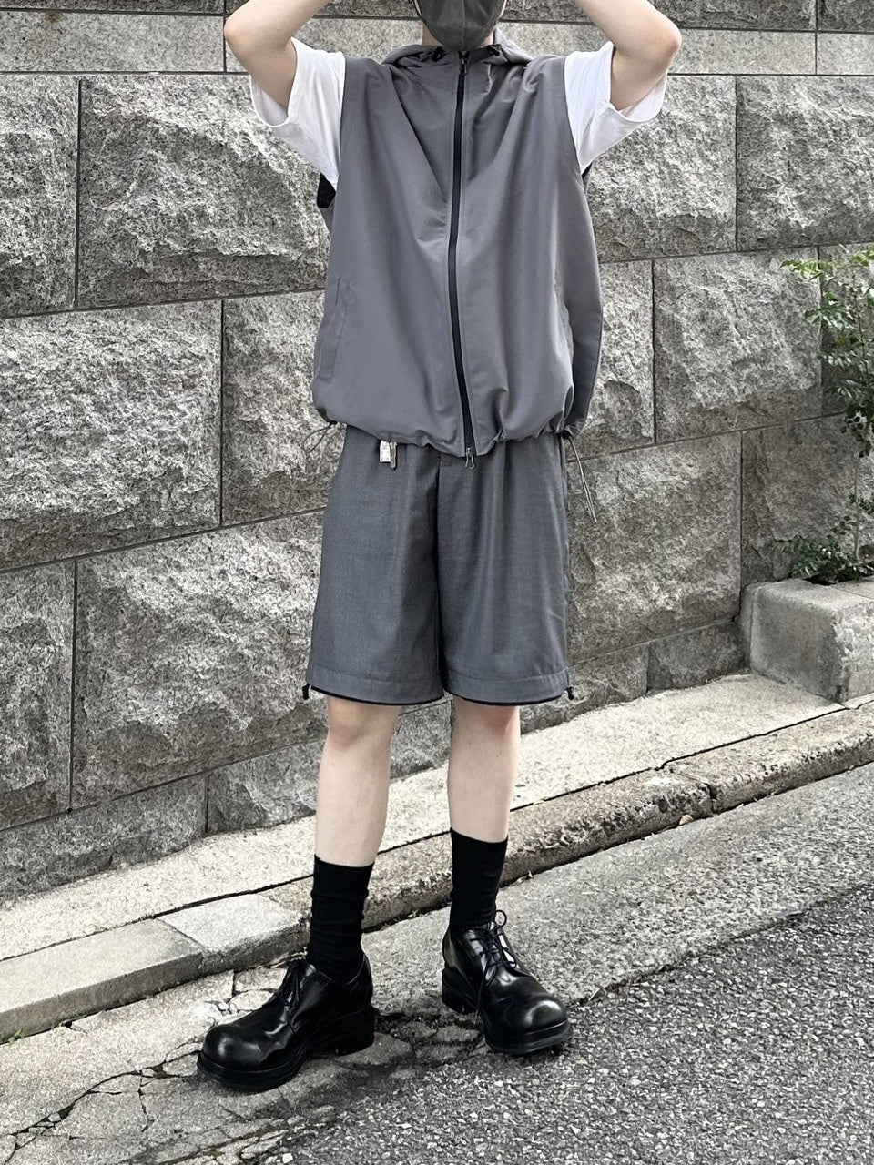 大阪店WEB限定受注制【Chikashitsu +】nylon hood vest (2color)