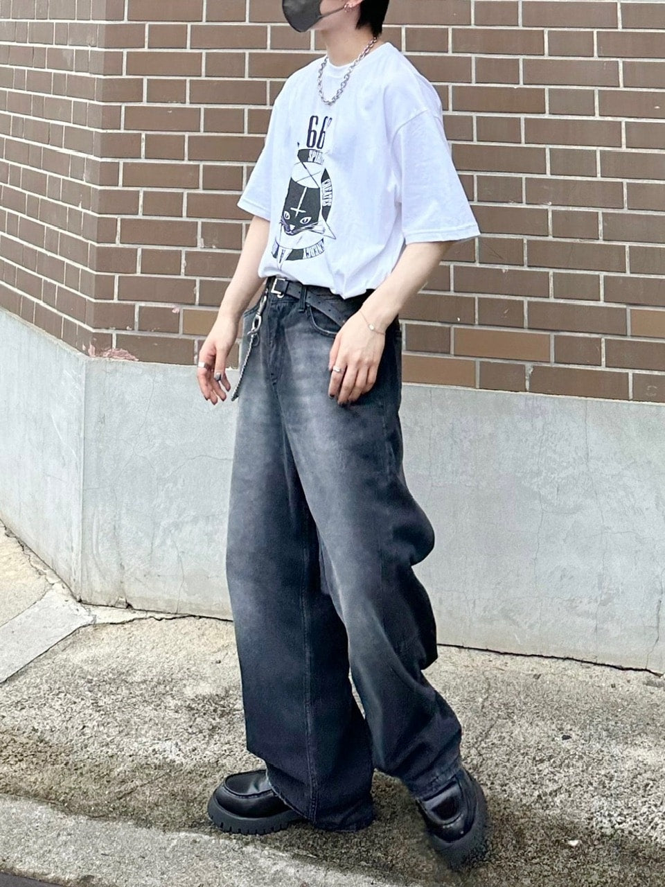 大阪店WEB限定【Chikashitsu +】oversized cats t-shirt (2color)