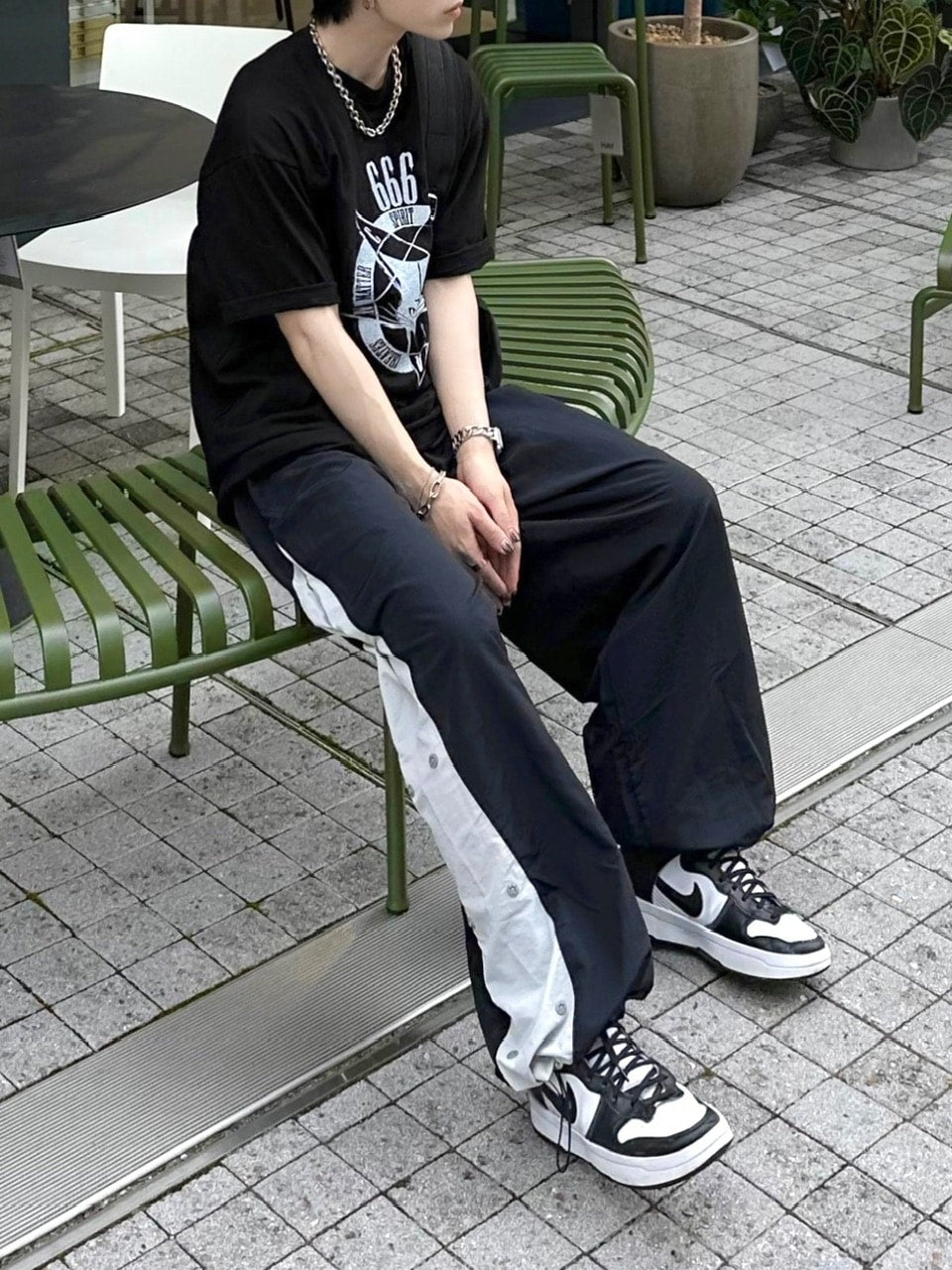 大阪店WEB限定受注制【Chikashitsu +】snap nylon ballon pants (2color)