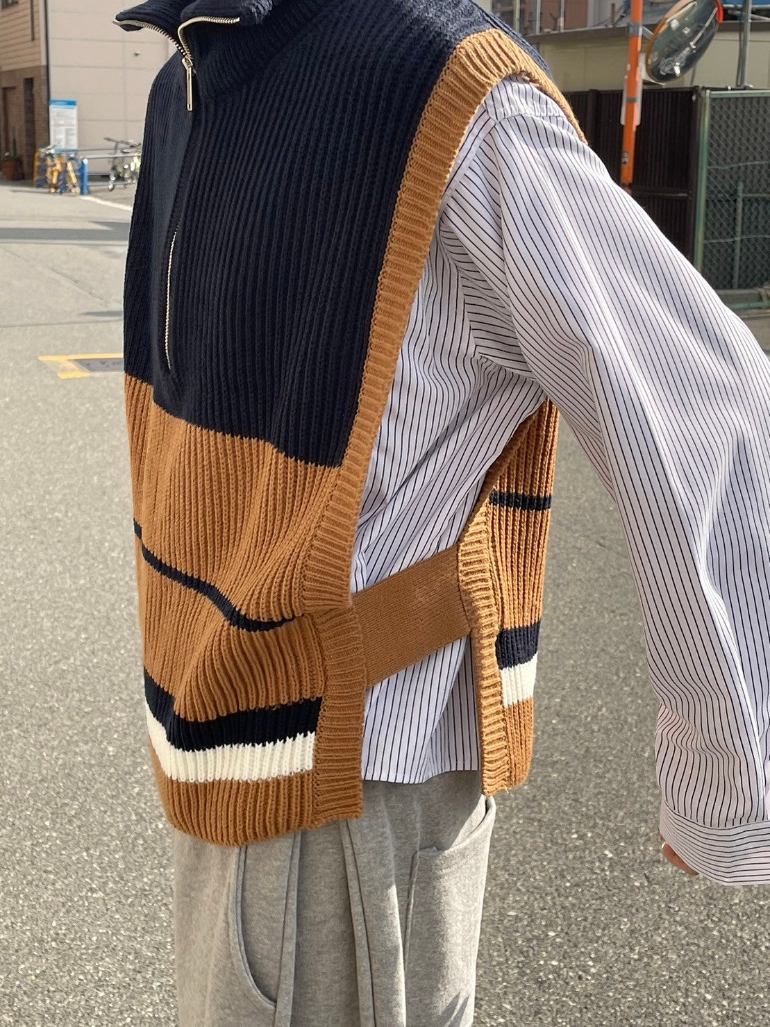 【Chikashitsu +】half zip design vest (3color)