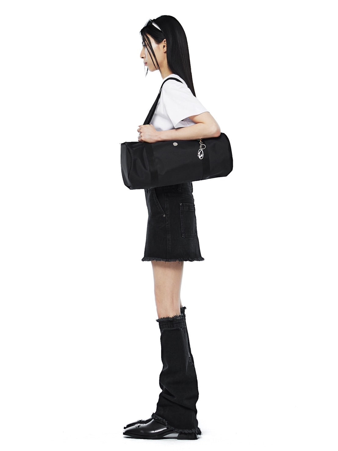 【MORE THAN BLACK】CUT OFF DENIM SKIRT