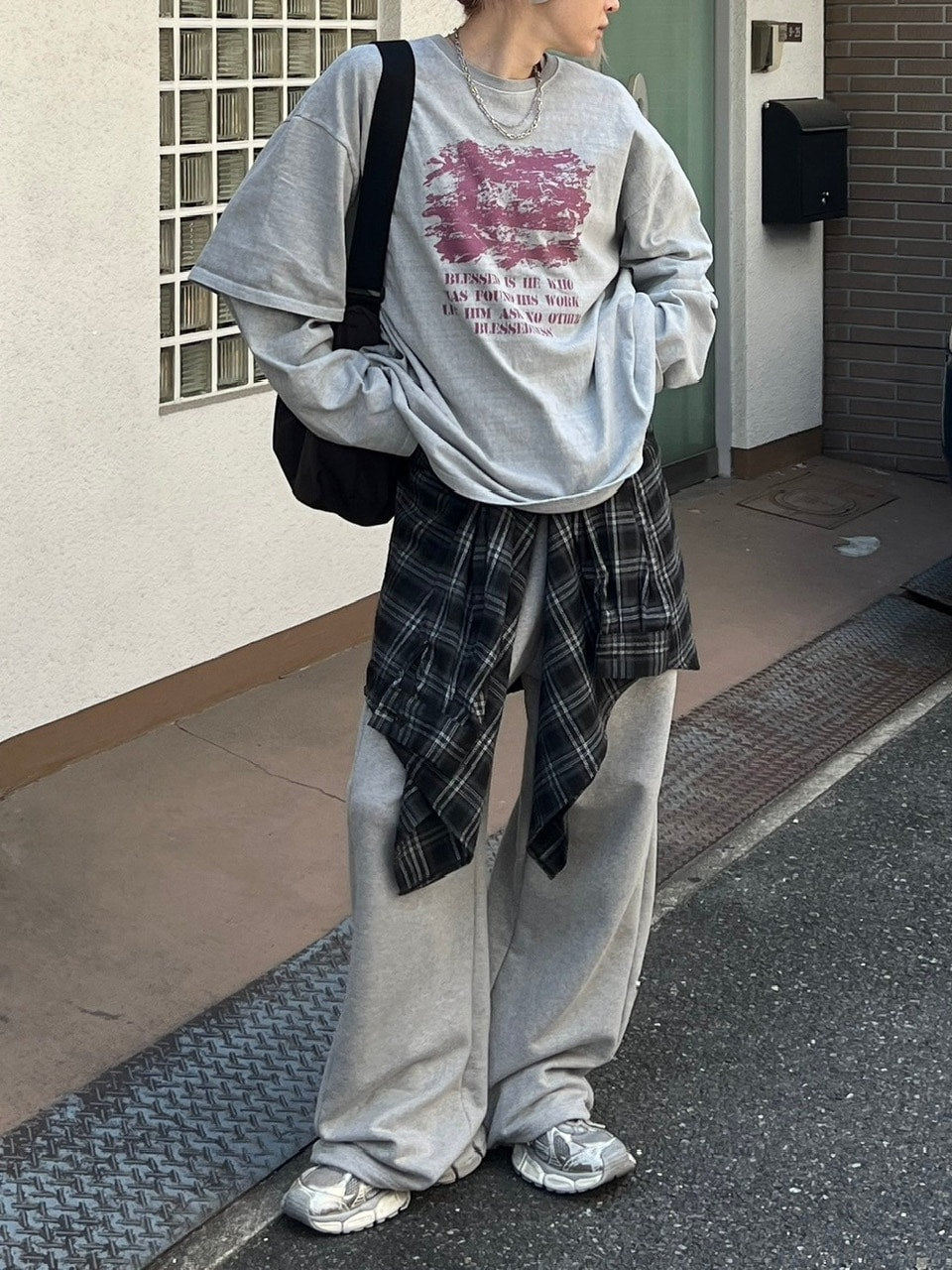 【Chikashitsu +】layered graphic long sleeve (2color) / 【チカシツプラス】レイヤードグラフィックプリント長袖Tシャツ