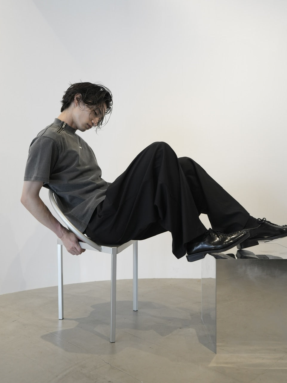 【CS】Shoulder zip mockneck tee (pigment black) / 【シーエス】ショルダージップモックネック半袖Tシャツ