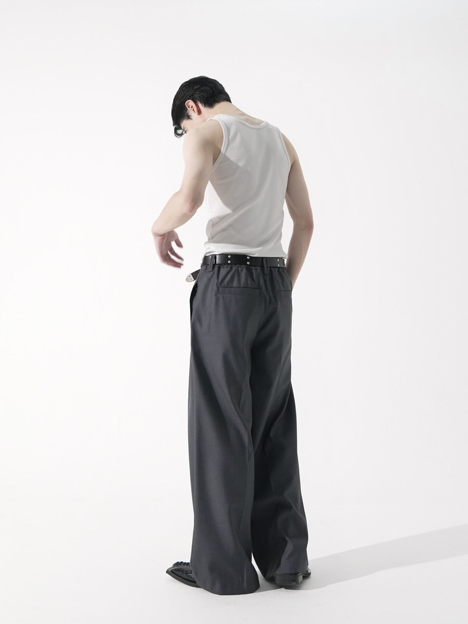 【CS】cross tuck drape slacks (charcoal)