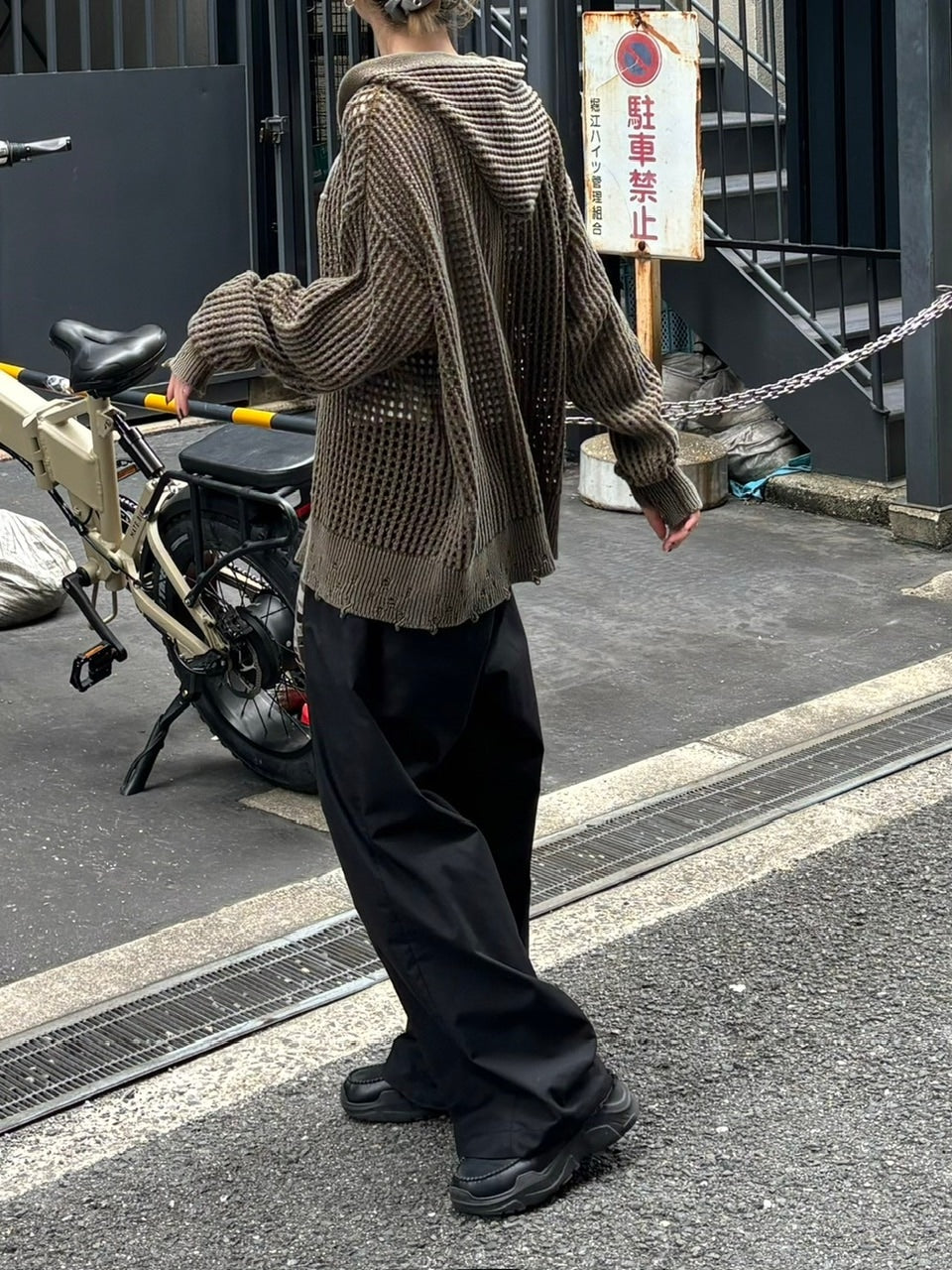 大阪店WEB限定受注制【Chikashitsu +】mesh zip damage hoodie (2color) / 【チカシツプラス】メッシュダメージジップアップ長袖パーカー