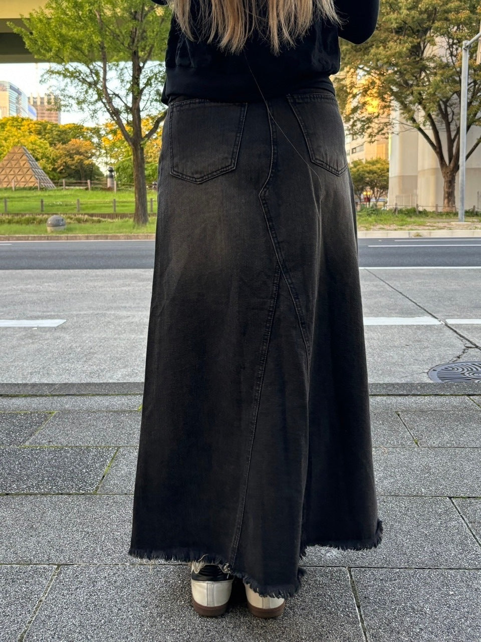 受注制【oaks】vintage wash denim maxi skirt (2color)