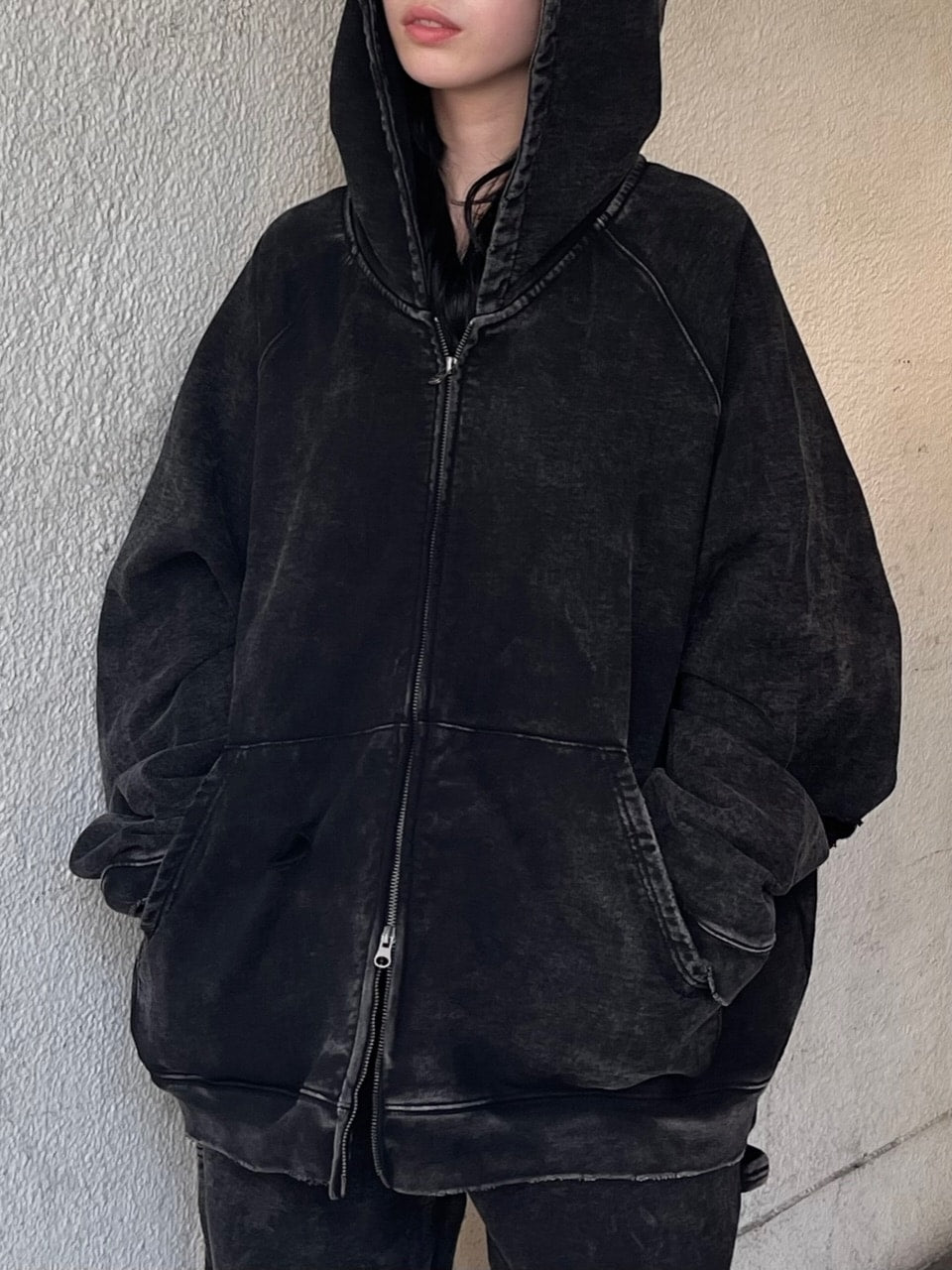 受注制【Chikashitsu +】set up pigment damage zip up hoodie