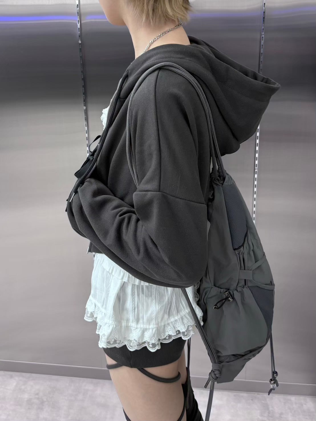 受注制【nmtc +】ribbon crop zip up hoodie (3color)