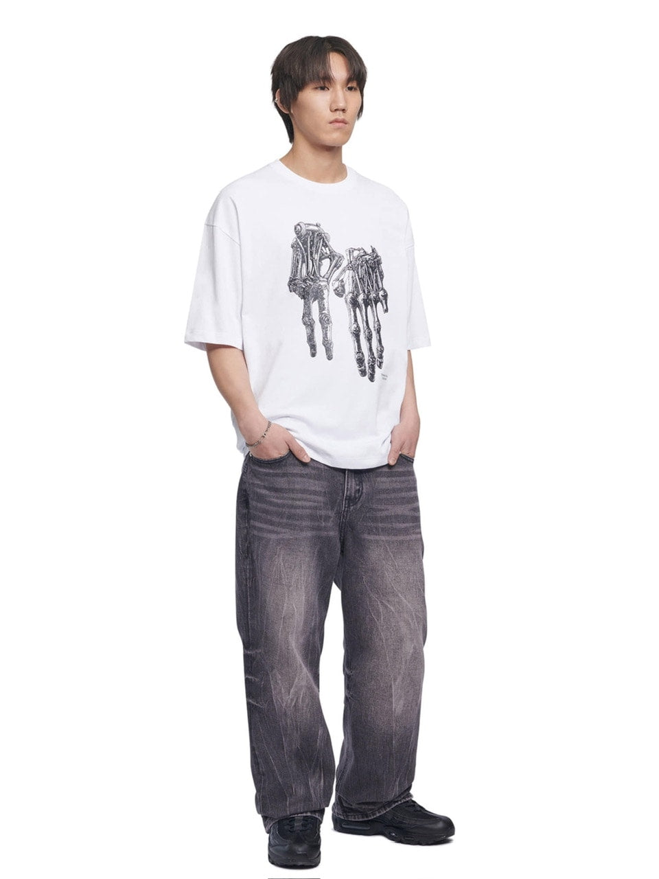 【NOMANUAL】ROBOTIC HAND NM T-SHIRT