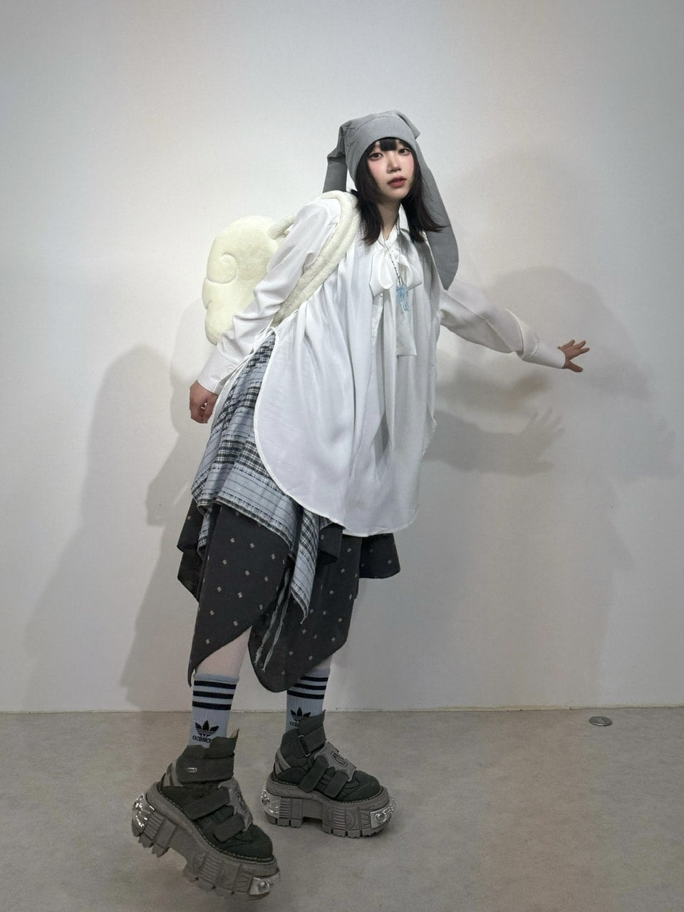 国際配送【Nerd out XU】satin tie shirt (2color)