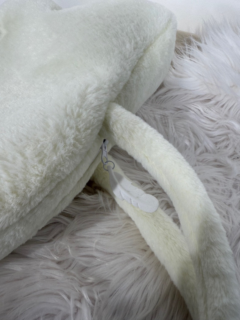 国際配送【Nerd out XU】fur angel bag