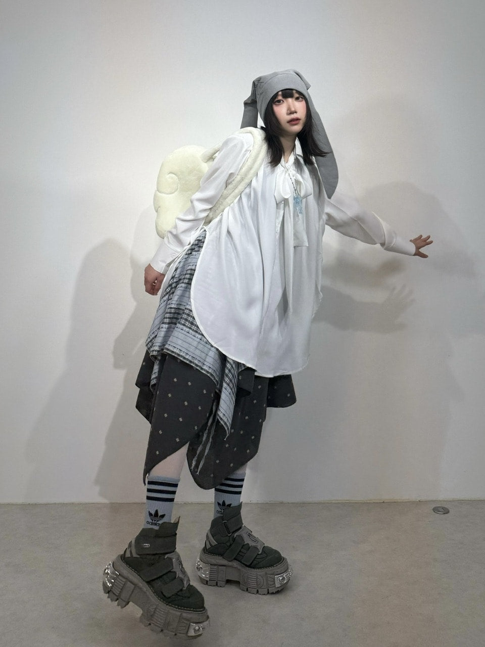 国際配送【Nerd out XU】reversible asymmetry drawstring skirt