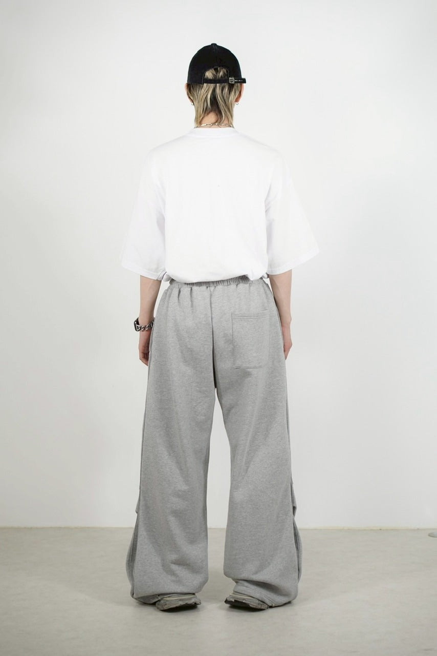 受注制【Chikashitsu +】side snap button sweat pants (2color)