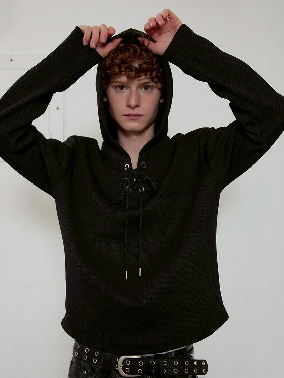 【ESC STUDIO】eyelet waffle hoodie