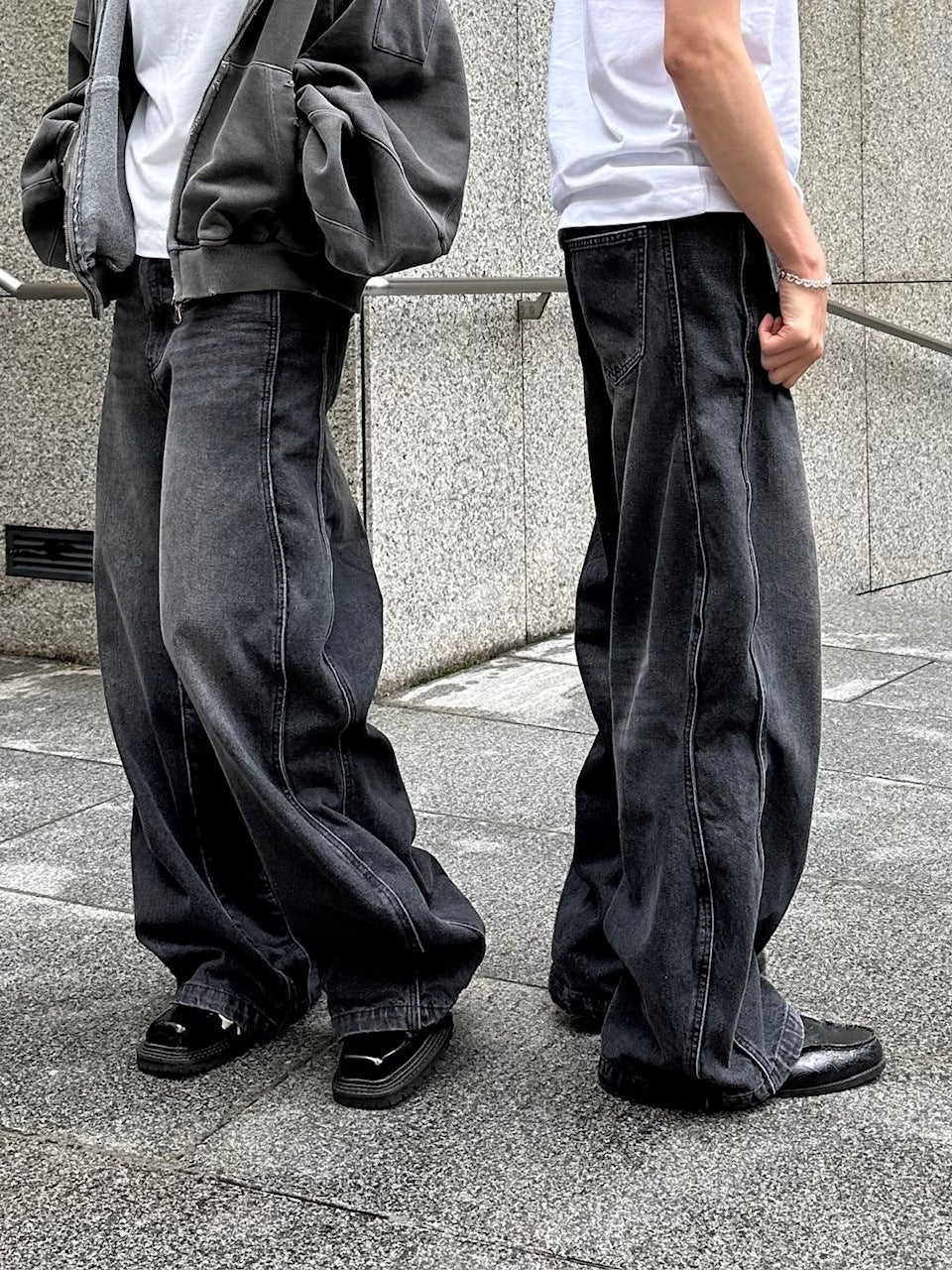 【Chikashitsu +】side wave design denim pants (BLACK)