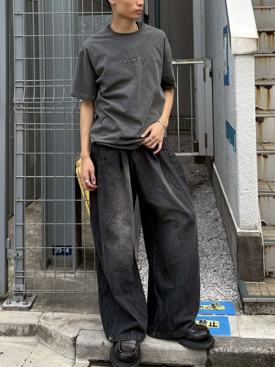 受注制【Chikashitsu +】pigment cross point t-shirt (2color) / 【チカシツプラス】ピグメントクロスポイント半袖Tシャツ