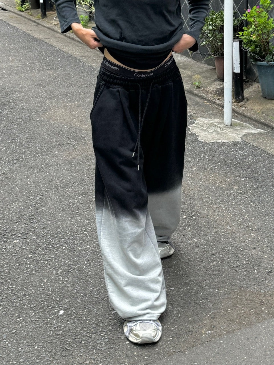 受注制【Chikashitsu +】gradation drawstring sweat pants / 【チカシツプラス】グラデーションドローコードスウェットパンツ