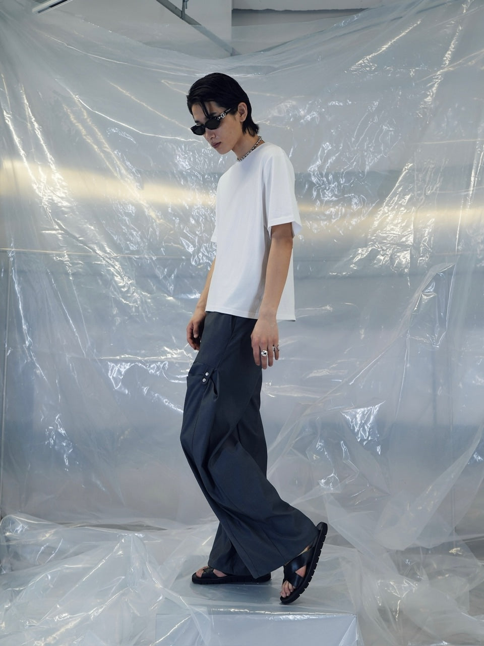 【CS】FLOW FIT DRAPE SLACKS(CHARCOAL)