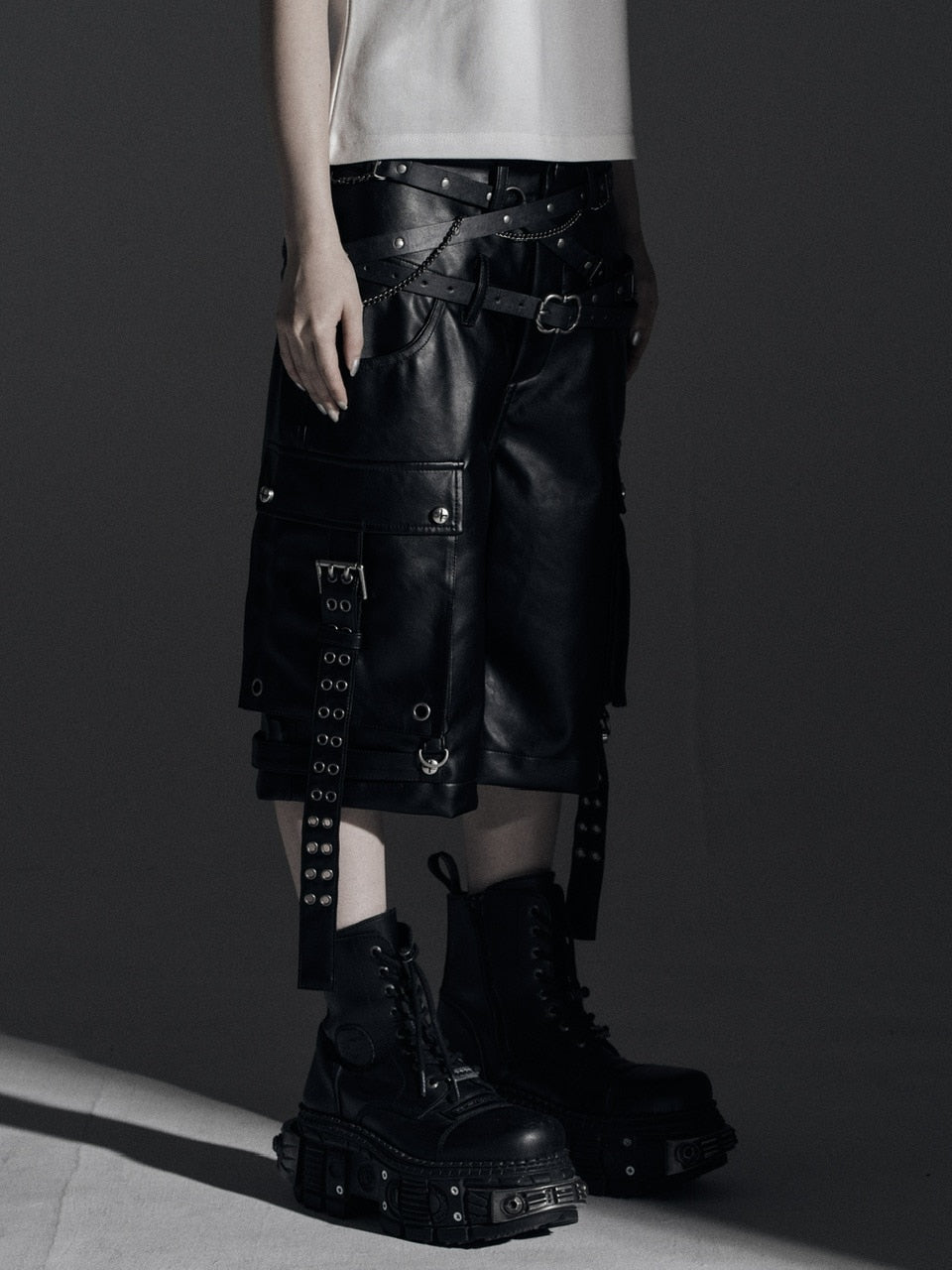 Rosen Kreuz】DOUBLE WAIST LEATHER SHORT PANTS – PRESSING WEB SHOP