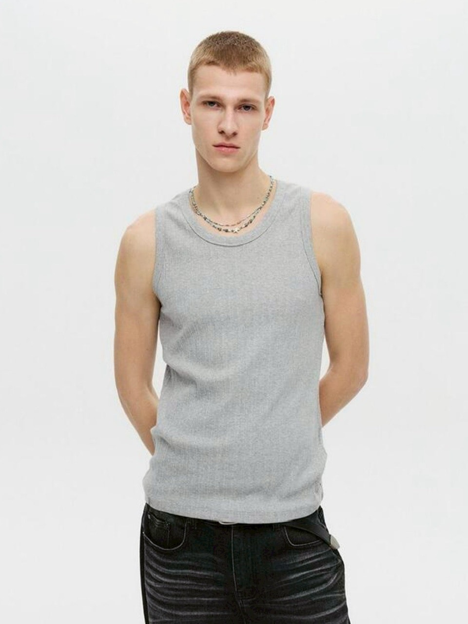 【DNSR】Basic Sleeveless Tee