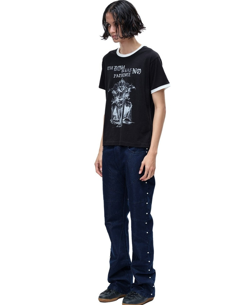 【The Boy Has No Patience】LUMINOUS DAWN SKETCH KNIGHT TEE / 【ザボーイハズノーペーシェンス】グラフィックロゴリンガー半袖Tシャツ