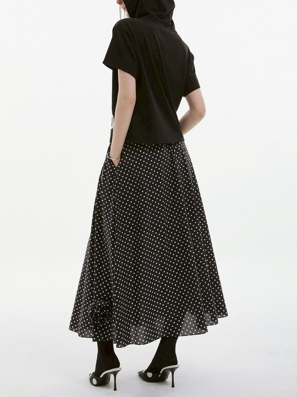 【ESC STUDIO】quadruple shaky hoodie / 【イーエスシーステュディオ】クアドルプルシャイキーロゴフード付き半袖Tシャツ