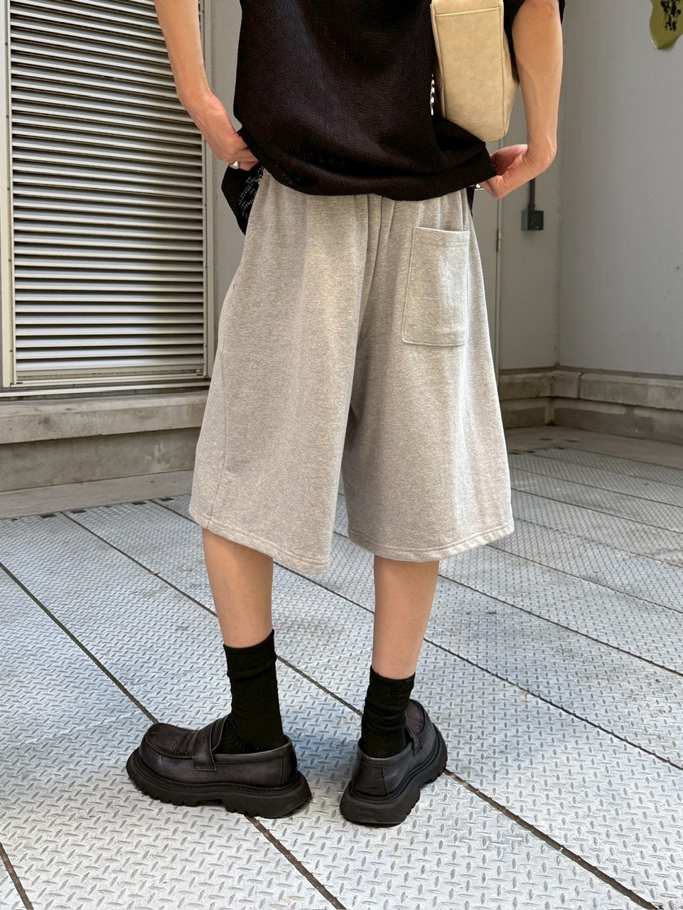 受注制【Chikashitsu +】pocket studs sweat half pants / 【チカシツプラス】ポケットスタッズスウェットハーフパンツ (2color)
