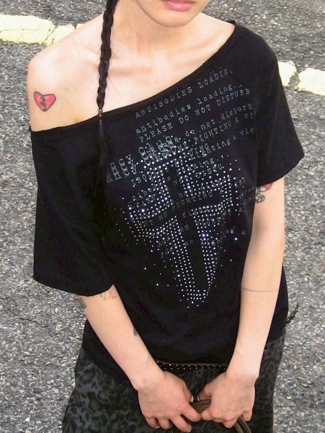 【FANCY CLUB】DIVINE CROSS ONE-SHOULDER TEE / 【ファンシークラブ】クロスワンショルダー半袖Tシャツ