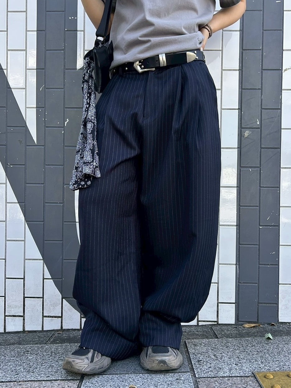 大阪店WEB限定受注制【Chikashitsu +】stripe tuck wide slacks (2color)