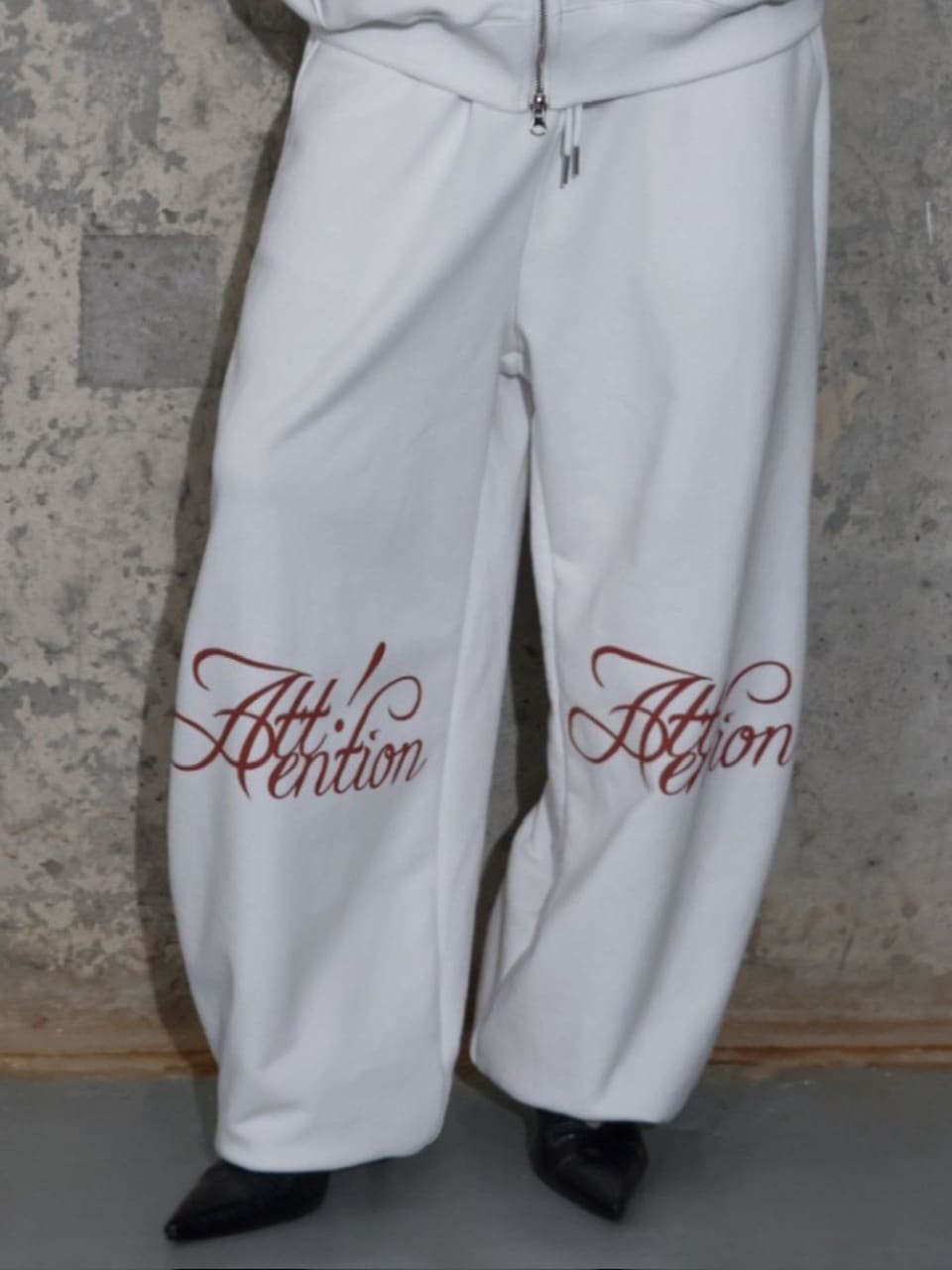FANCY CLUB】ATTENTION SWEATPANTS / 【ファンシークラブ
