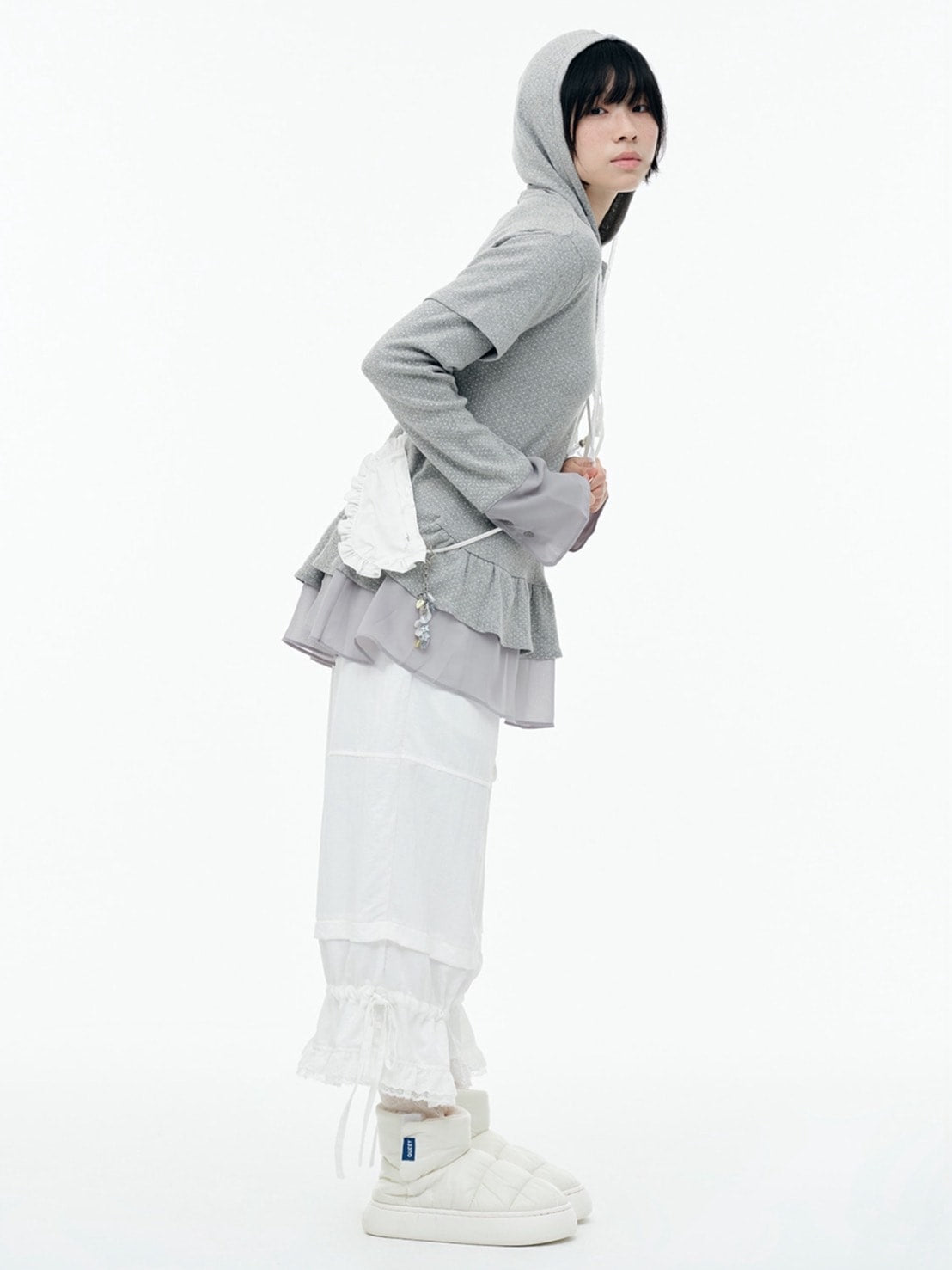 【TUOMIO】FRILL CHIFFON HOODIE / 【トゥオミオ】フリルシフォンフードパーカー