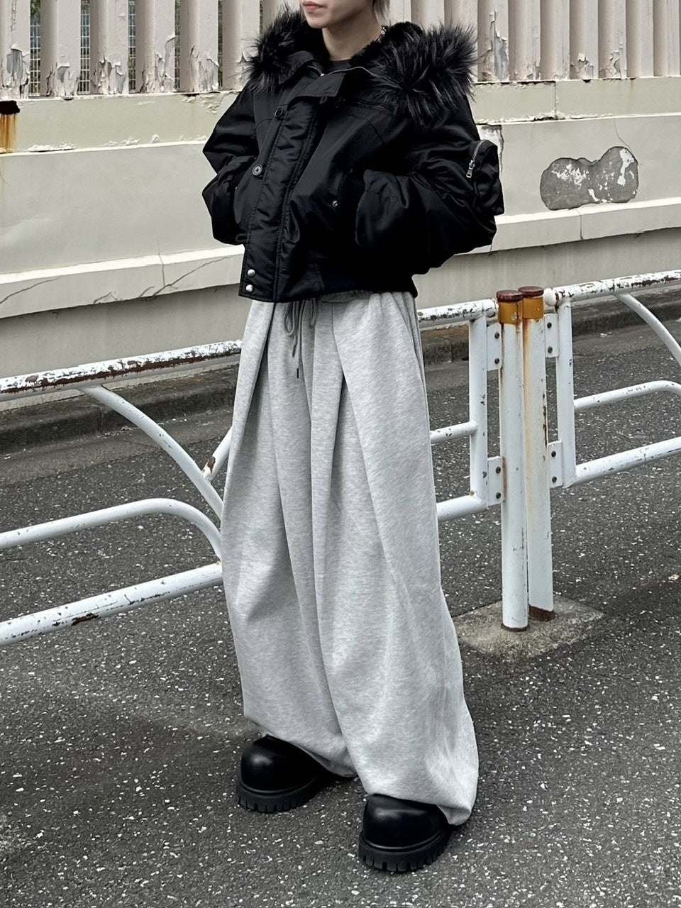 大阪店WEB限定受注制【Chikashitsu +】double tuck balloon sweat pants / 【チカシツプラス】ダブルタックバルーンスウェットパンツ (2color)