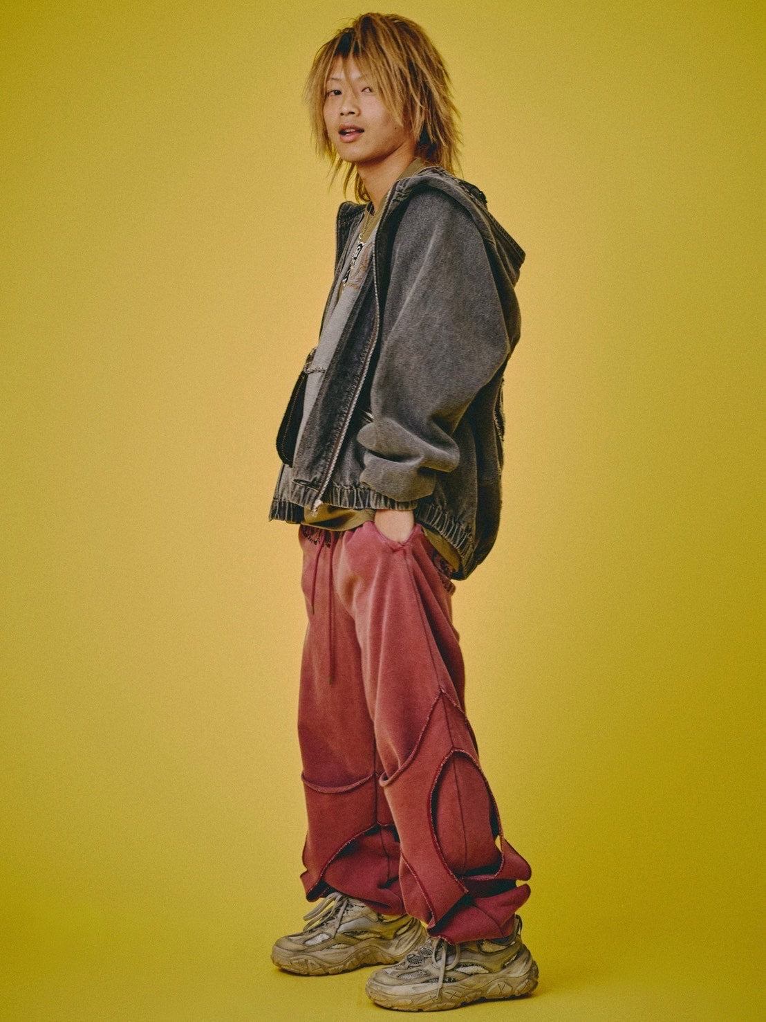 【GALFY】穴の向こうにわんちゃんスウェット