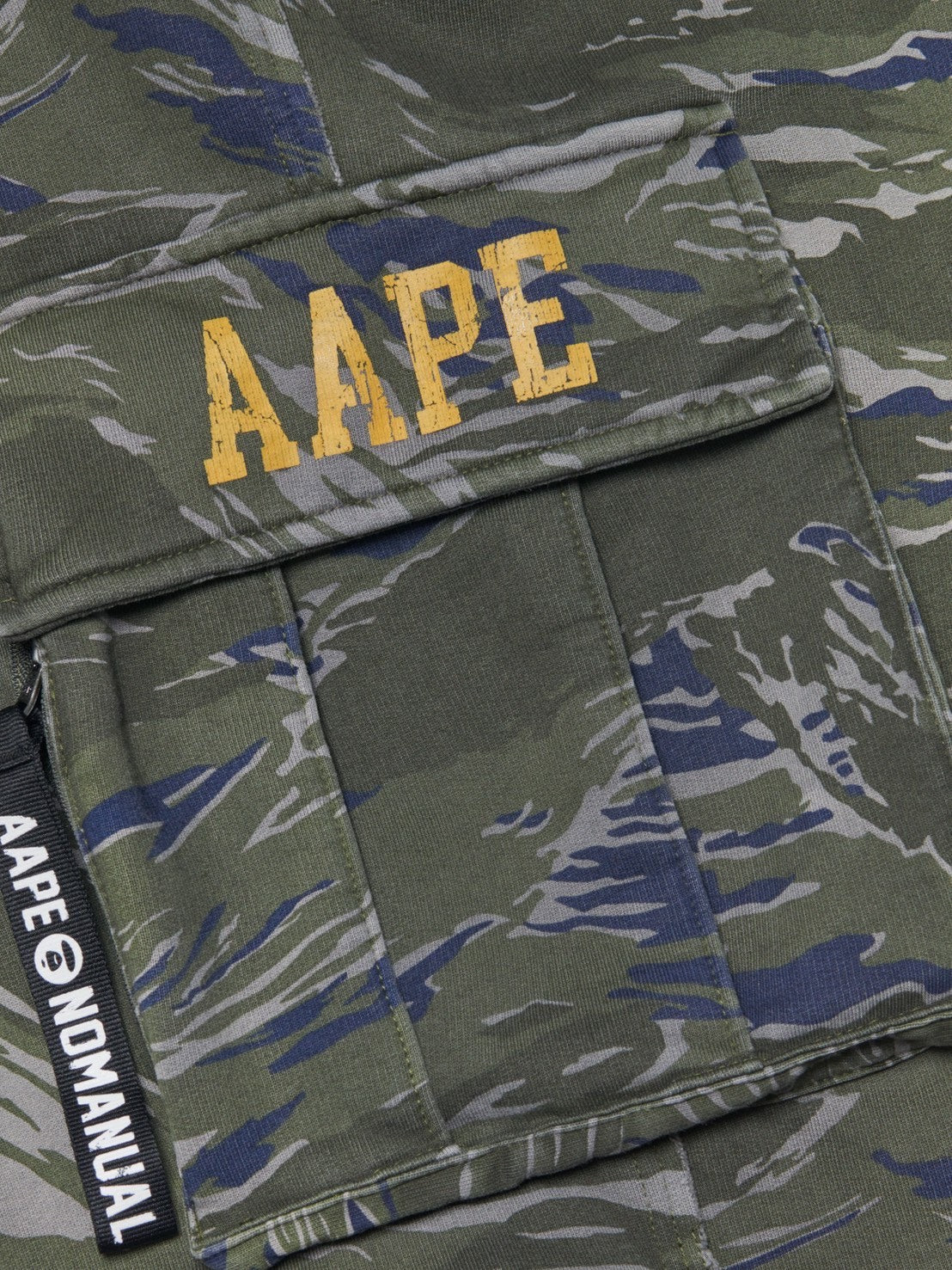 【AAPE X NOMANUAL】AAPE X NOMANUAL SWEATPANTS