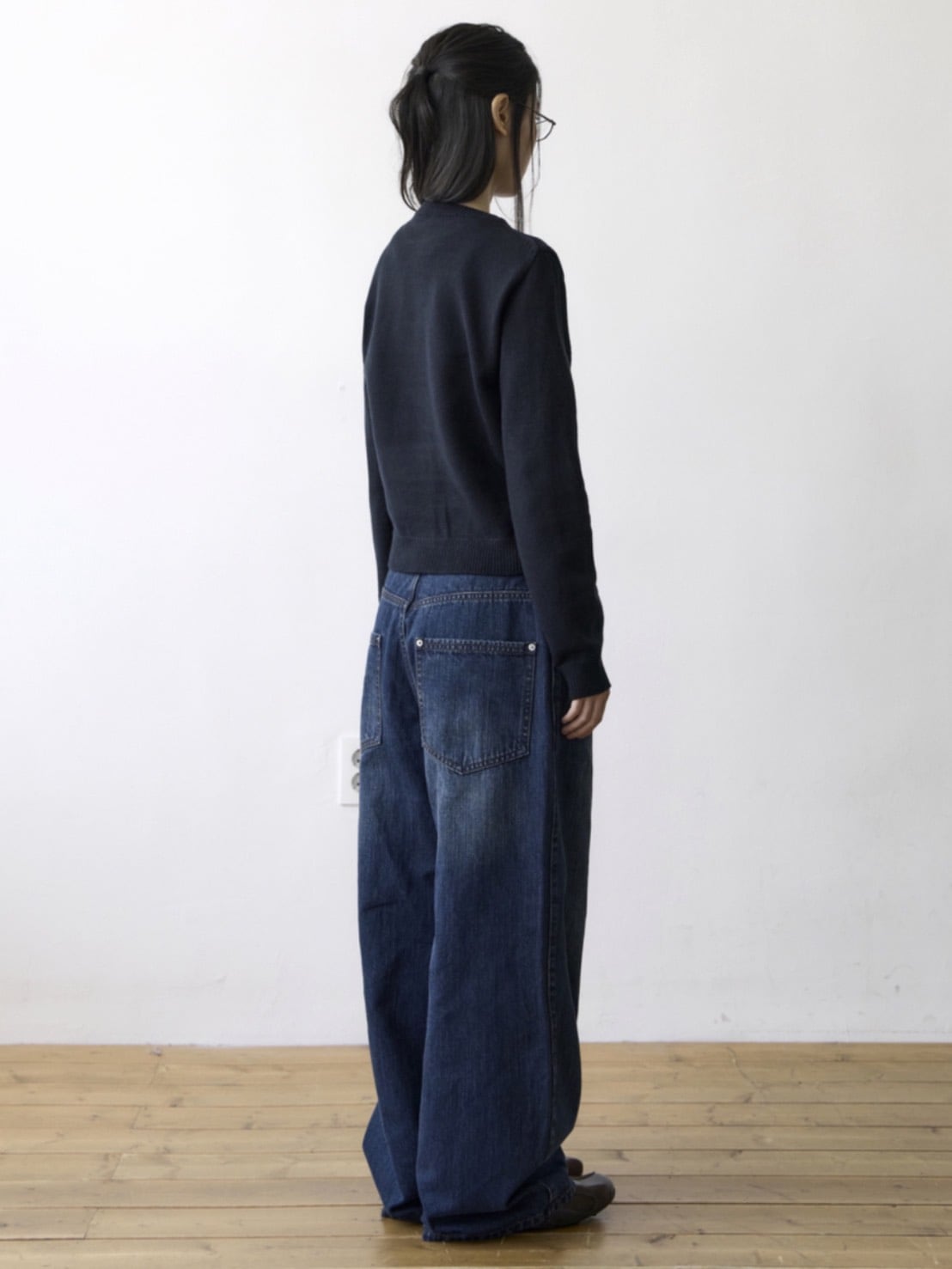 【THECOLDESTMOMENT】TCM mini logo knit cardigan