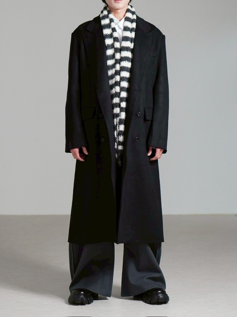 受注制【Chikashitsu +】overfit cashmere blend double long coat / 【チカシツプラス】オーバーフィットカシミヤブレンドダブルロングコート (3color)