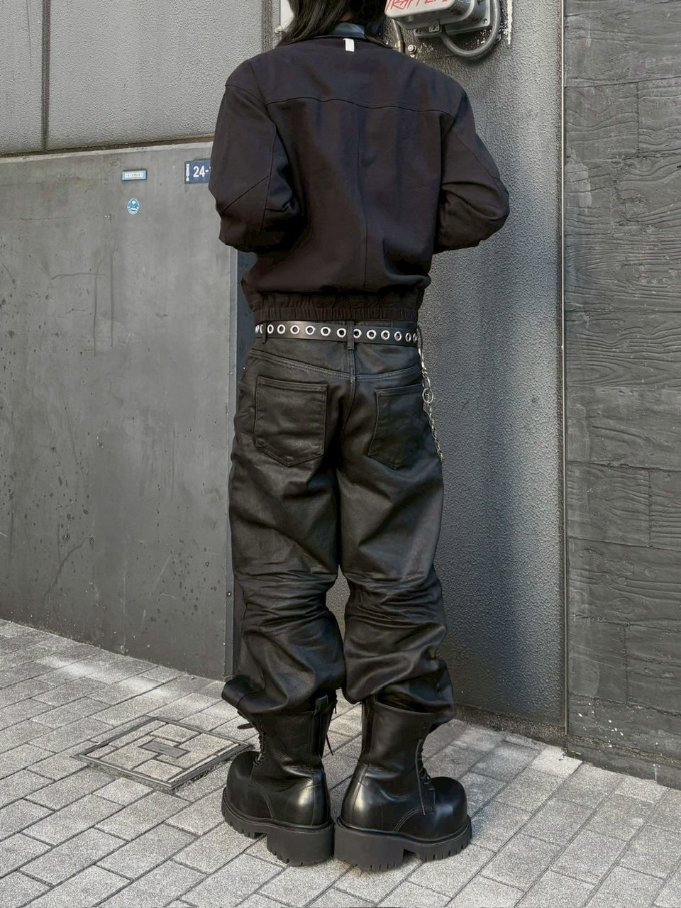 受注制【nmtc +】coating straight denim pants / 【エヌエムティーシープラス】コーティングストレートデニムパンツ